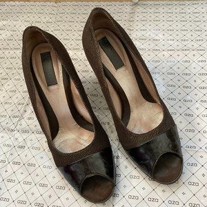Beautifeel Peep Toe Pumps Size 8 in Brown with Patent detail in front